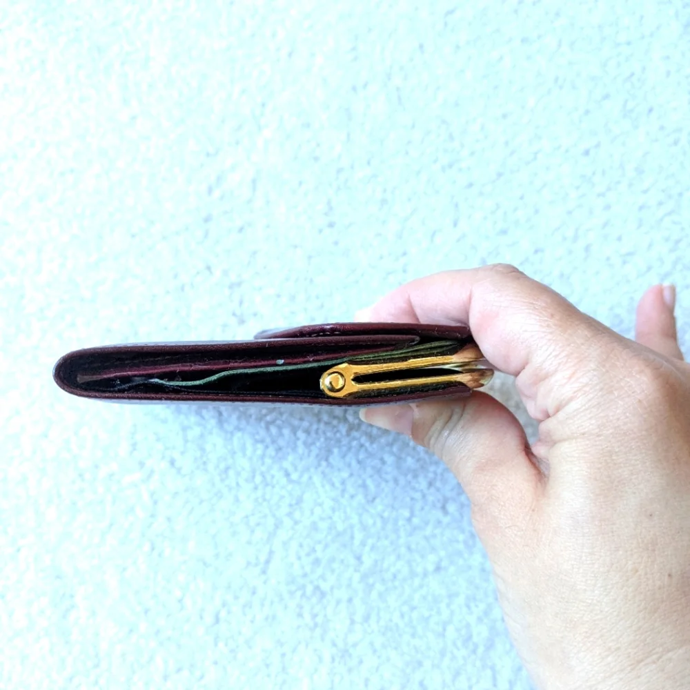 Buxton vintage brown top grain leather wallet